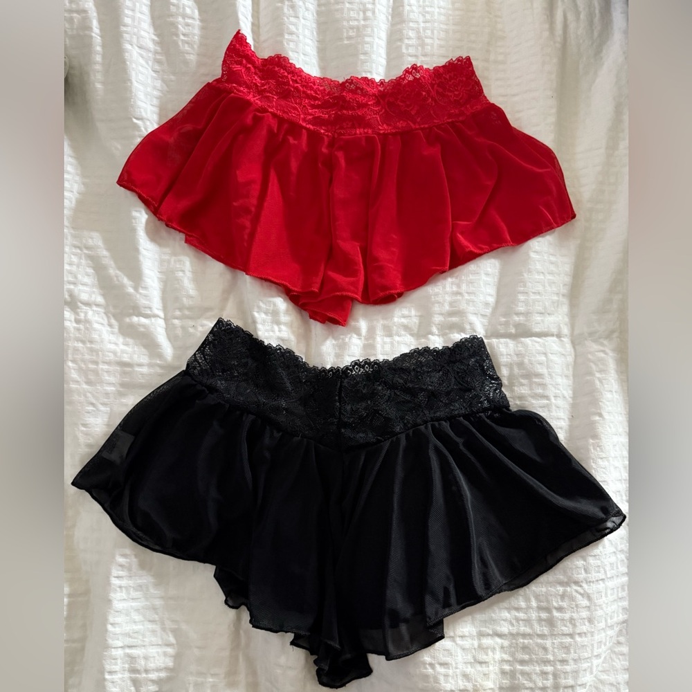 Red and Black Lace Trim Shorts Set